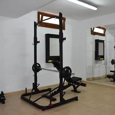 Casa Tilley Private Pool-gym-garden Villa